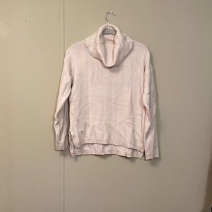 Sweater size small high low. Nwot